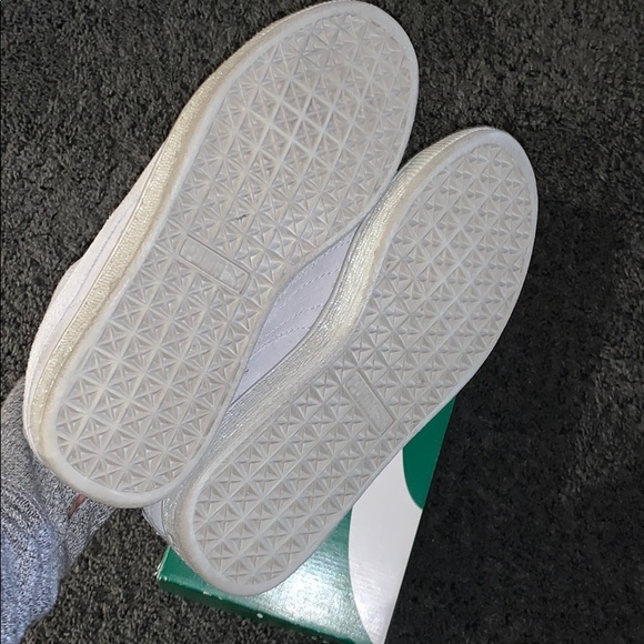 Women’s Puma Sneakers - Picture 5 of 5